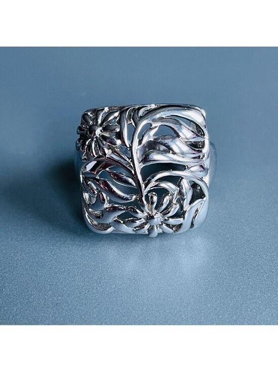 Jewelry - OpenWork Floral Filigree Square Sterling Silver Ring